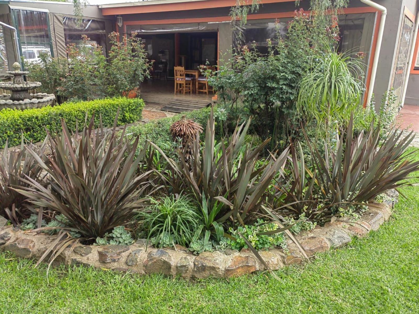 Sibahlenomhlambi Guesthouse Springs  Exterior photo